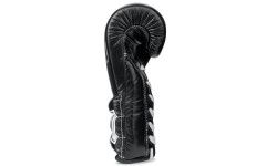 Боксерские перчатки на шнурке Fairtex BGL7 black 12 oz Боксерские перчатки на шнурке Fairtex BGL7 black 12 oz