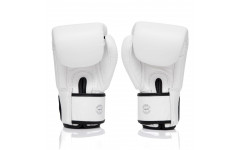 Боксерские перчатки Fairtex One ChampionShip white 14 oz Боксерские перчатки Fairtex One ChampionShip white 14 oz